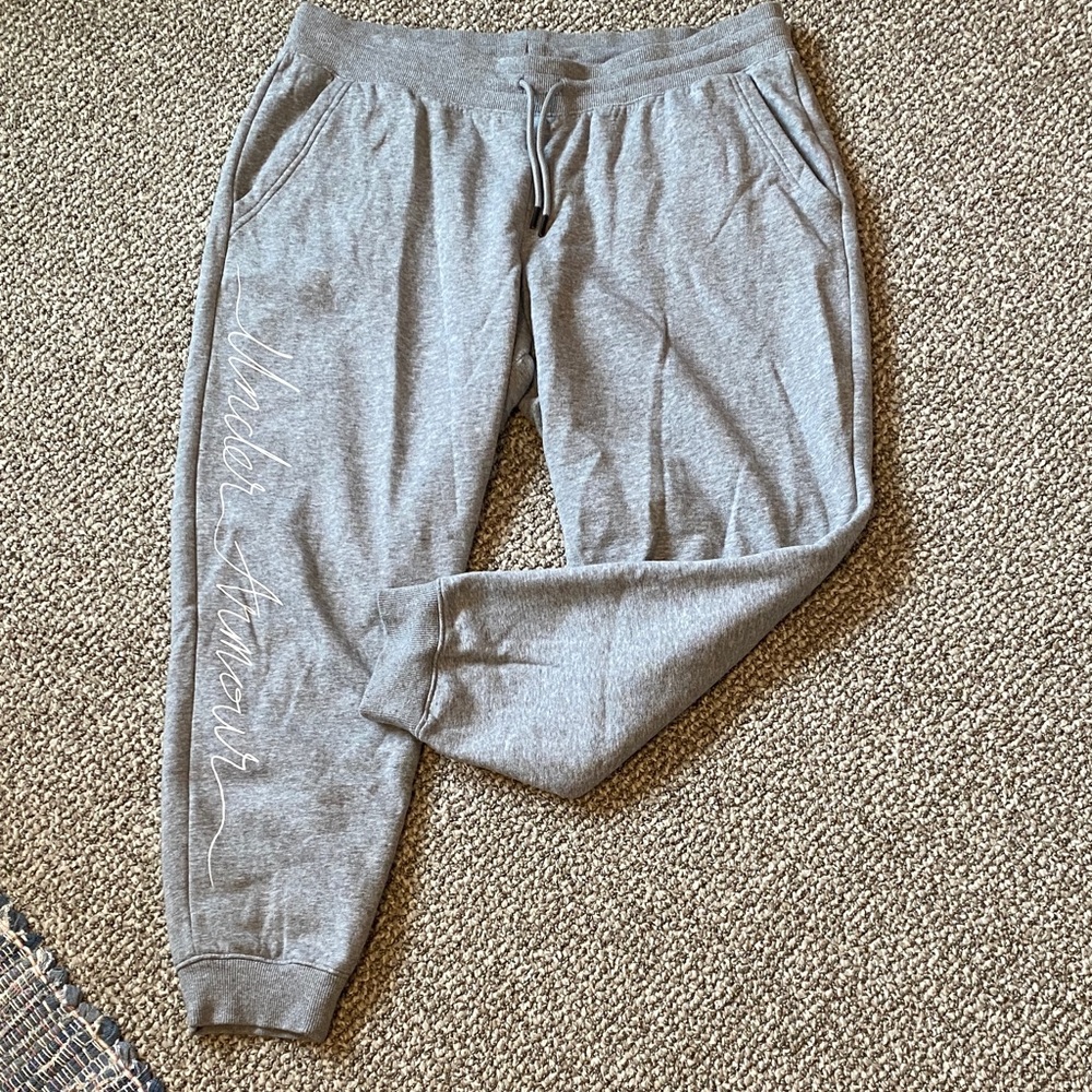 Under Armour Women’s Heather Gray Joggers
